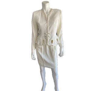RIMINI Vintage Ivory Fully Lined Skirt Suit with Poly Cutout Design, Size 4
